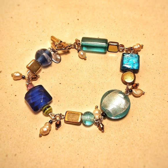 Handmade Lampwork glass bead and pearl bracelet - Picture 1 of 6